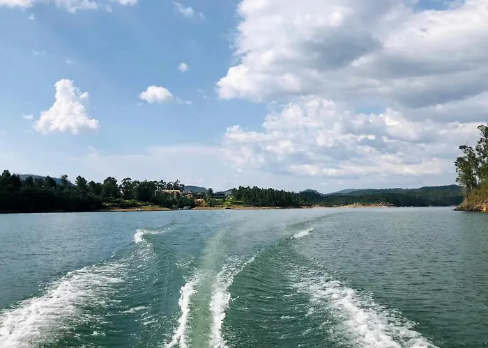 Alojamento de Acomodação e Pequeno-almoço Darte Local Situado No Centro Do Pais 3*